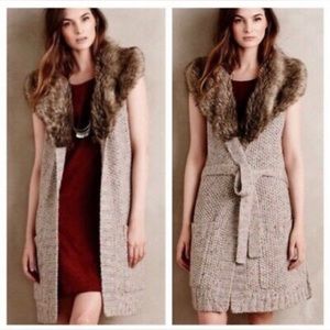 Anthropologie Angel of the North long sweater vest with faux fur trim - Sz XS